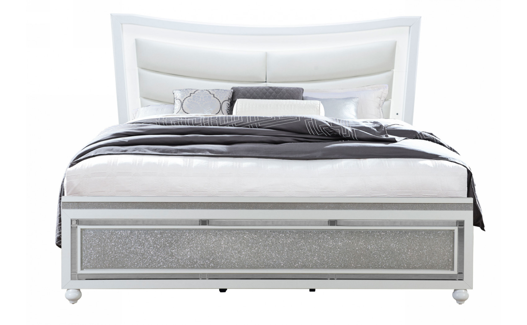 Collete Chest White Global Furniture