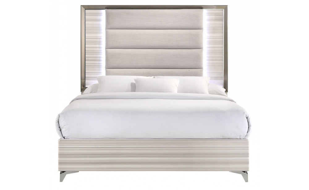 Zambrano Bed Light Grey / White Global Furniture