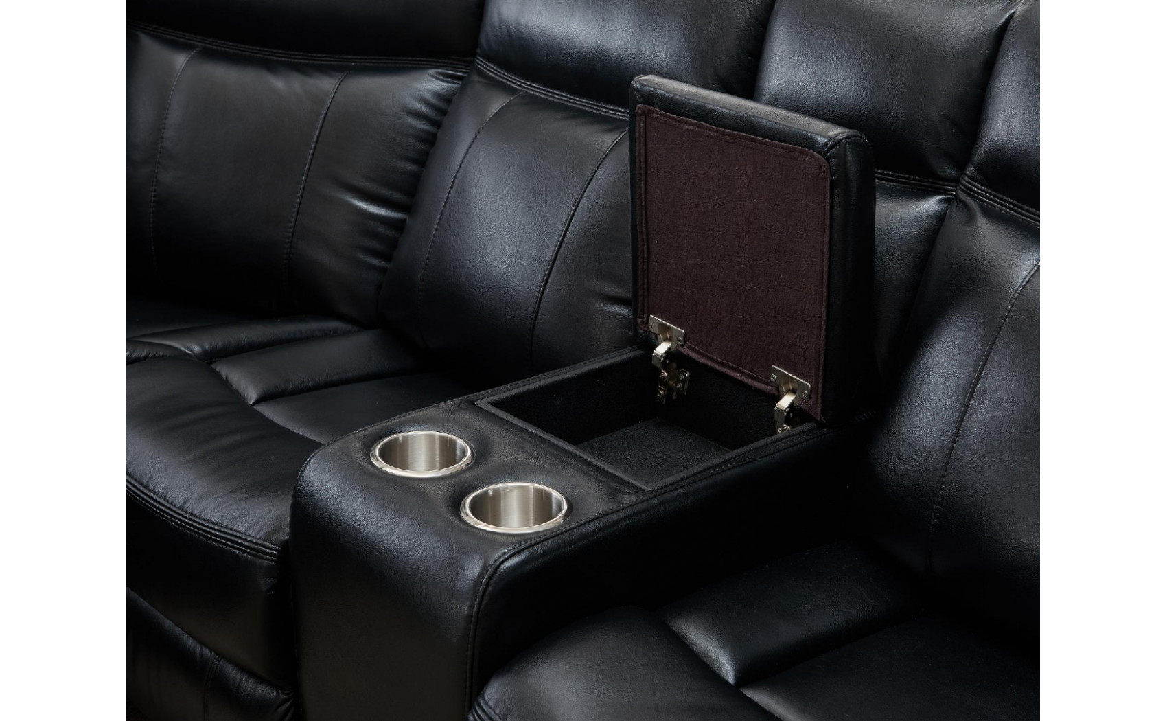 UM02 Sectional Black Global Furniture