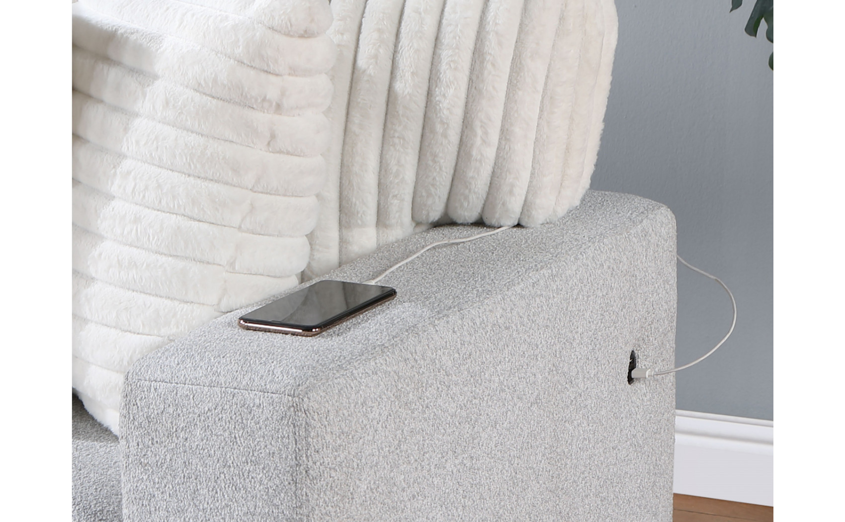 Alina U0204 Sectional Light Grey / White Global Furniture