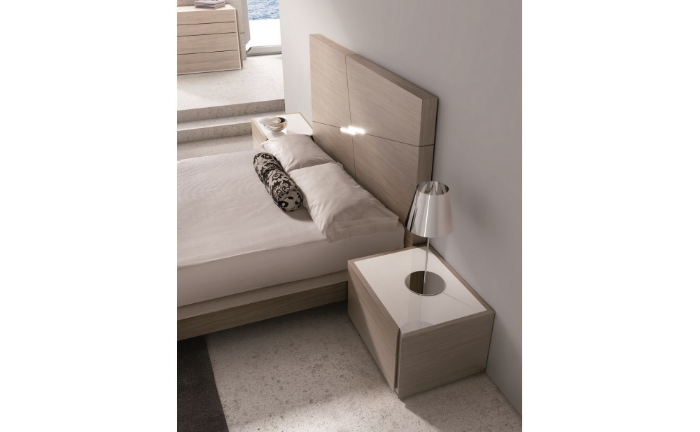 Evora Nightstand Natural Oak Accents J&M Furniture