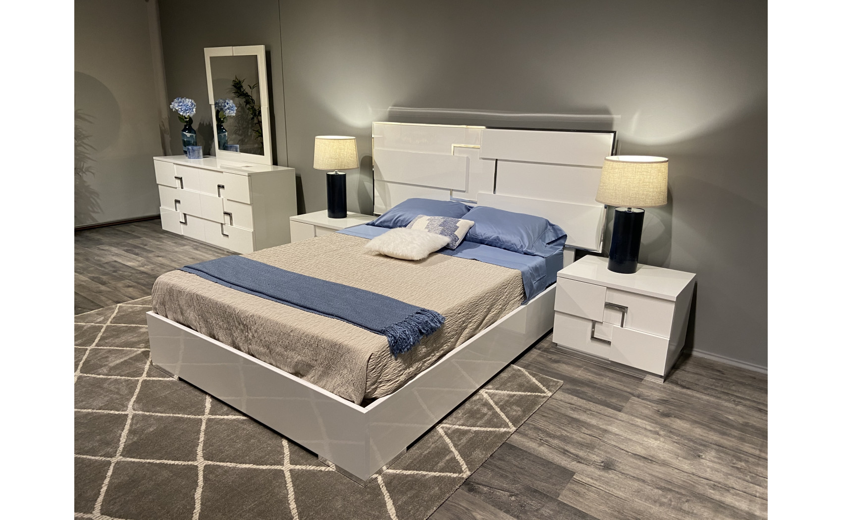 Infinity Dresser Bianco Lucido J&M Furniture