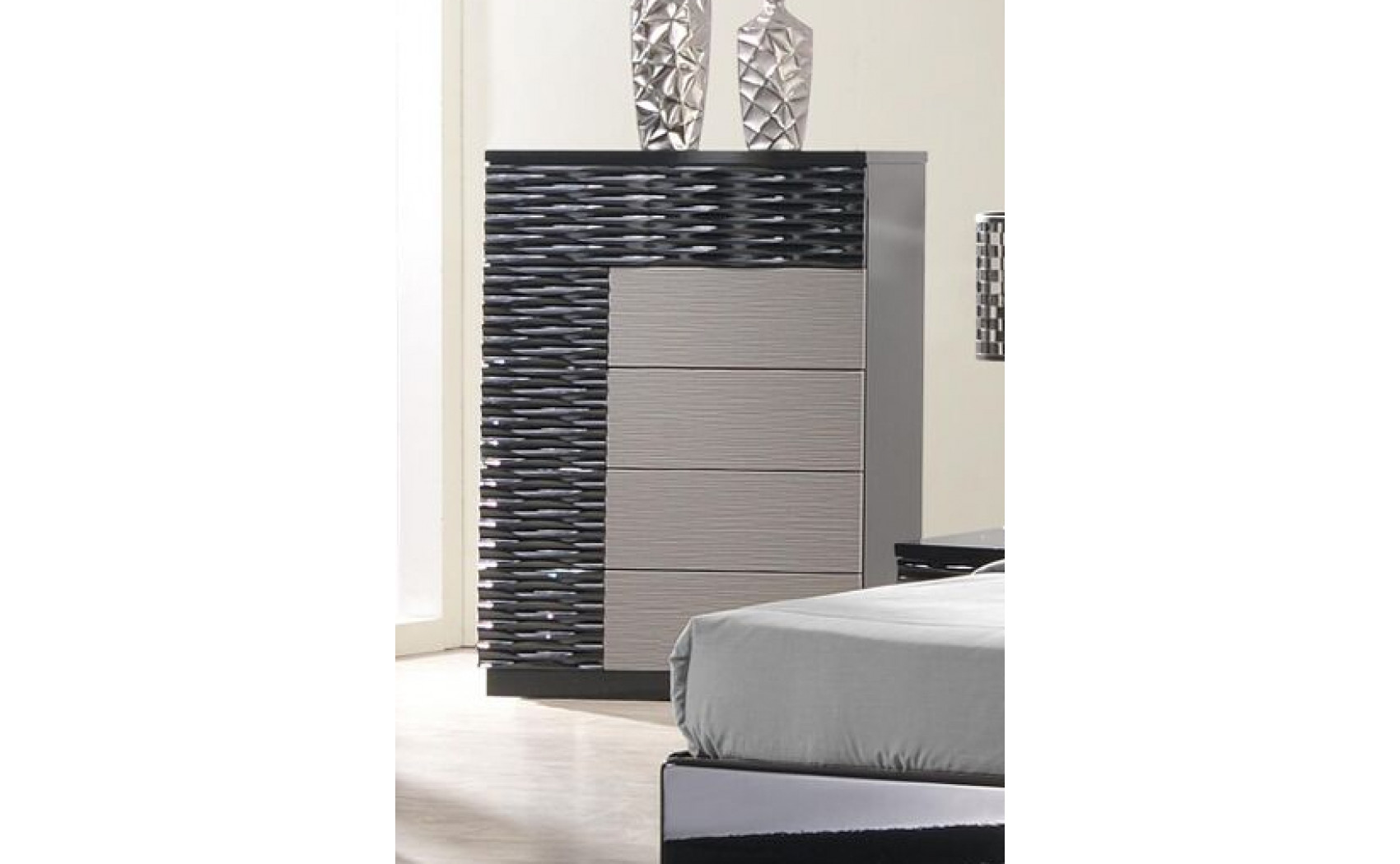 Roma Dresser & Mirror Black & Grey Lacquer J&M Furniture