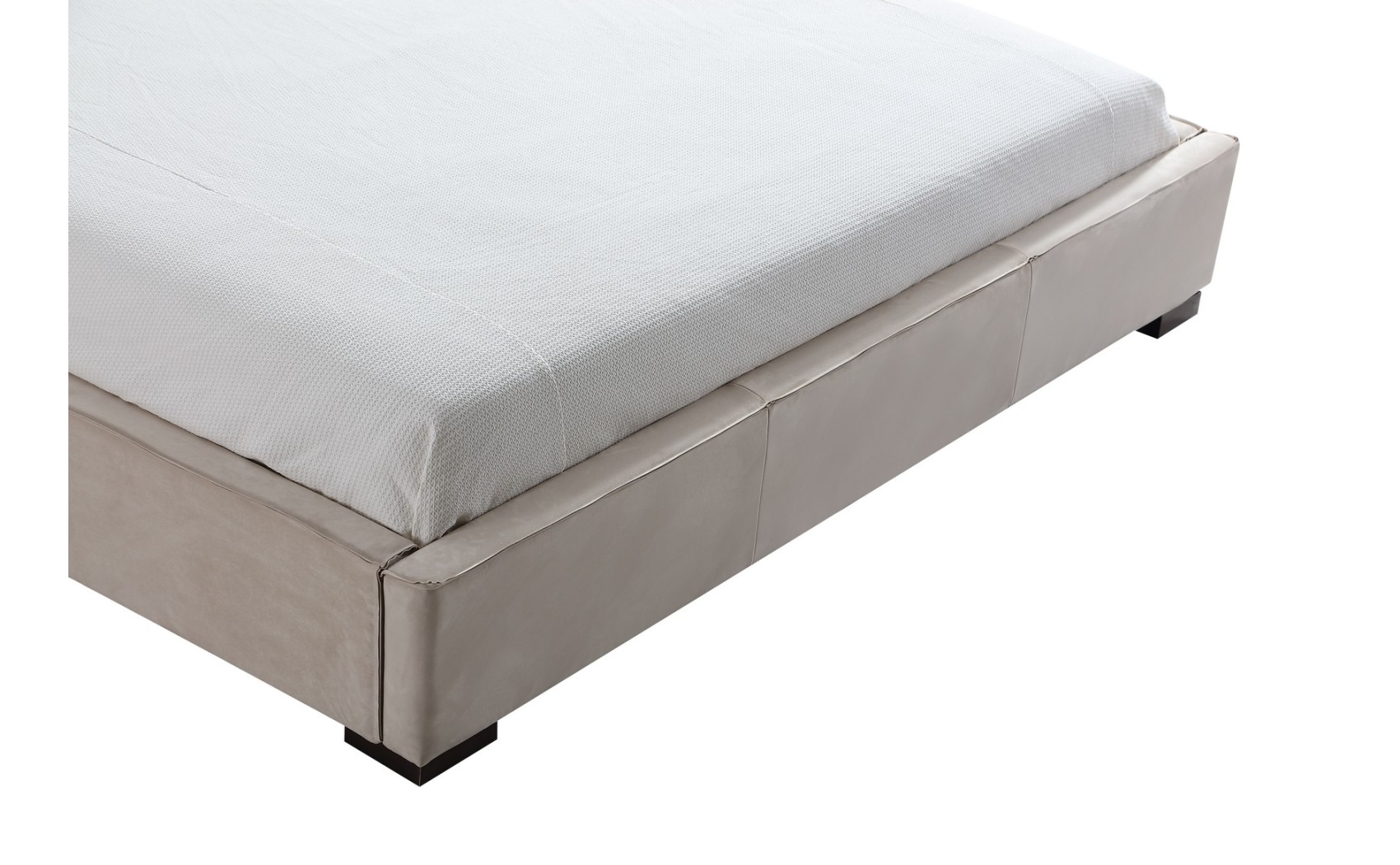 Serene Queen Natural Bed Natural Leatherette / Fabric J&M Furniture