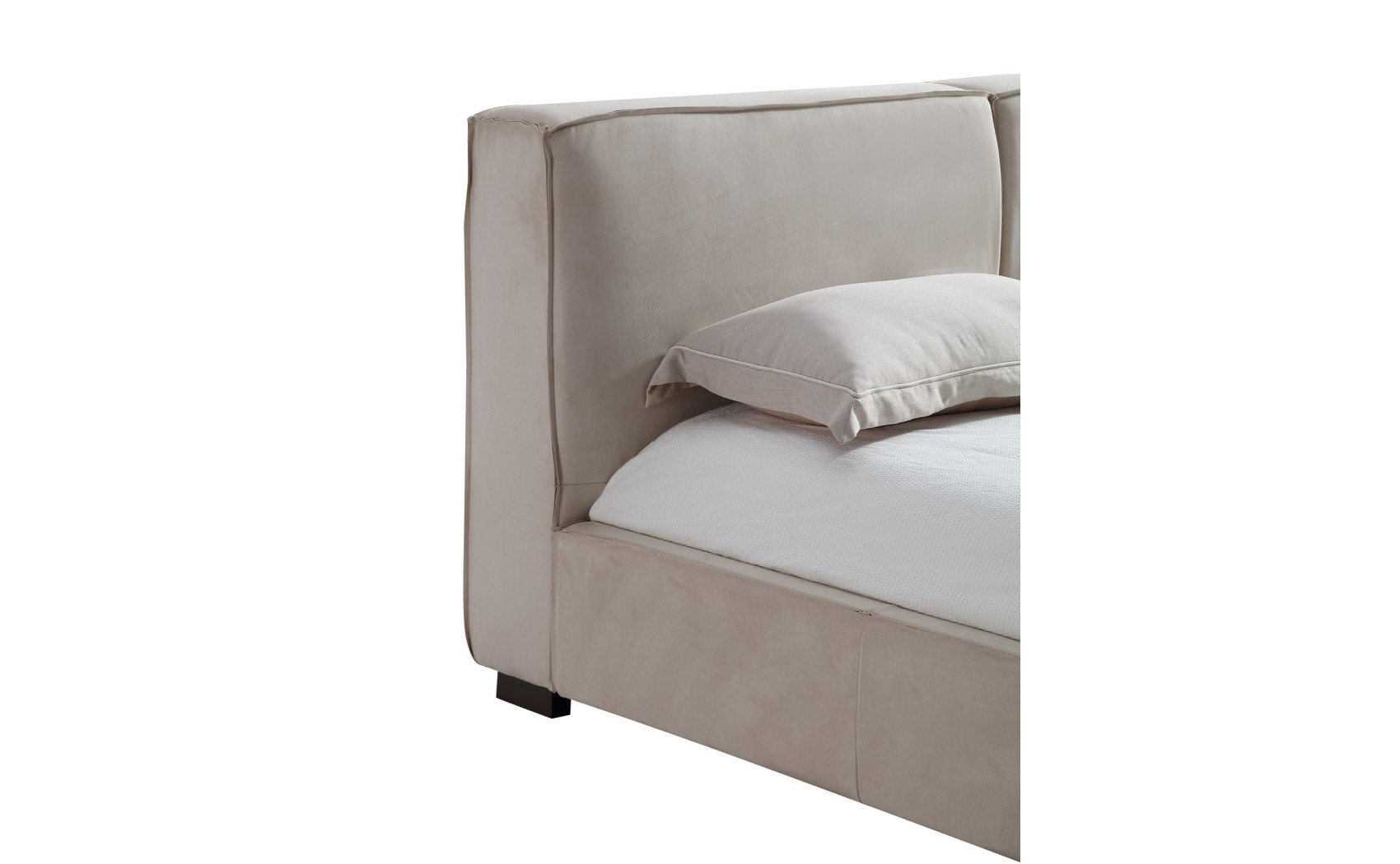 Serene Queen Natural Bed Natural Leatherette / Fabric J&M Furniture