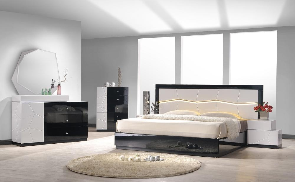 Turin Bedroom Set Light Grey & Black Lacquer J&M Furniture