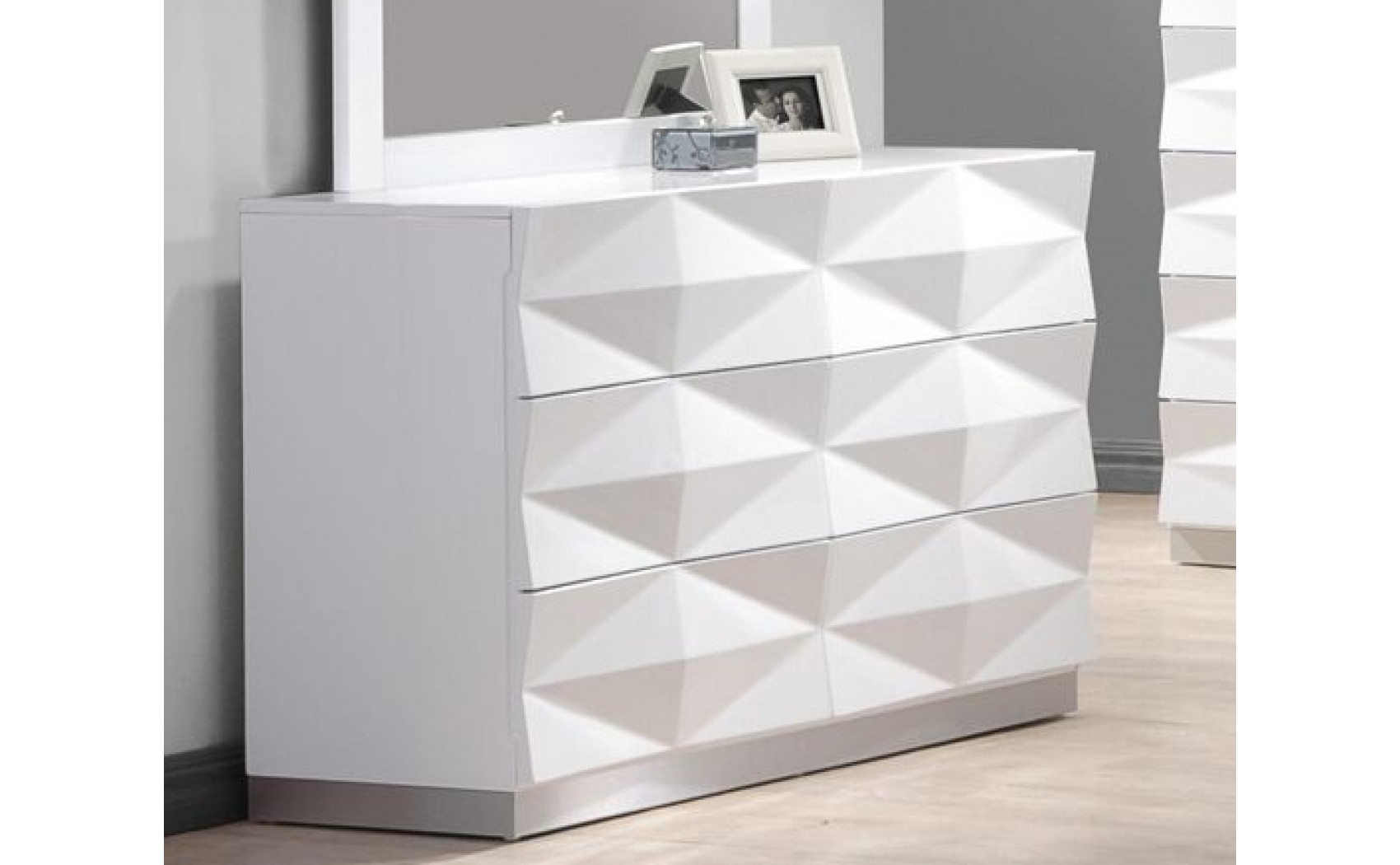 Verona Dresser & Mirror White Lacquer J&M Furniture
