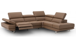 Annalaise Recliner Leather Sectional Caramel J&M Furniture