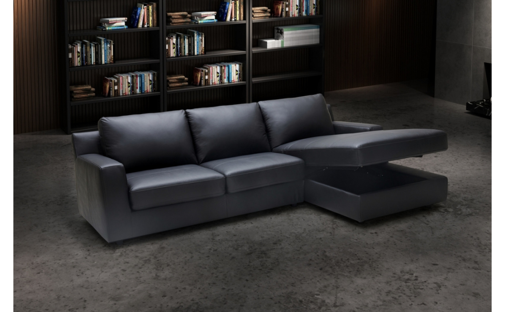 Elizabeth Premium Leather Sectional Black J&M Furniture