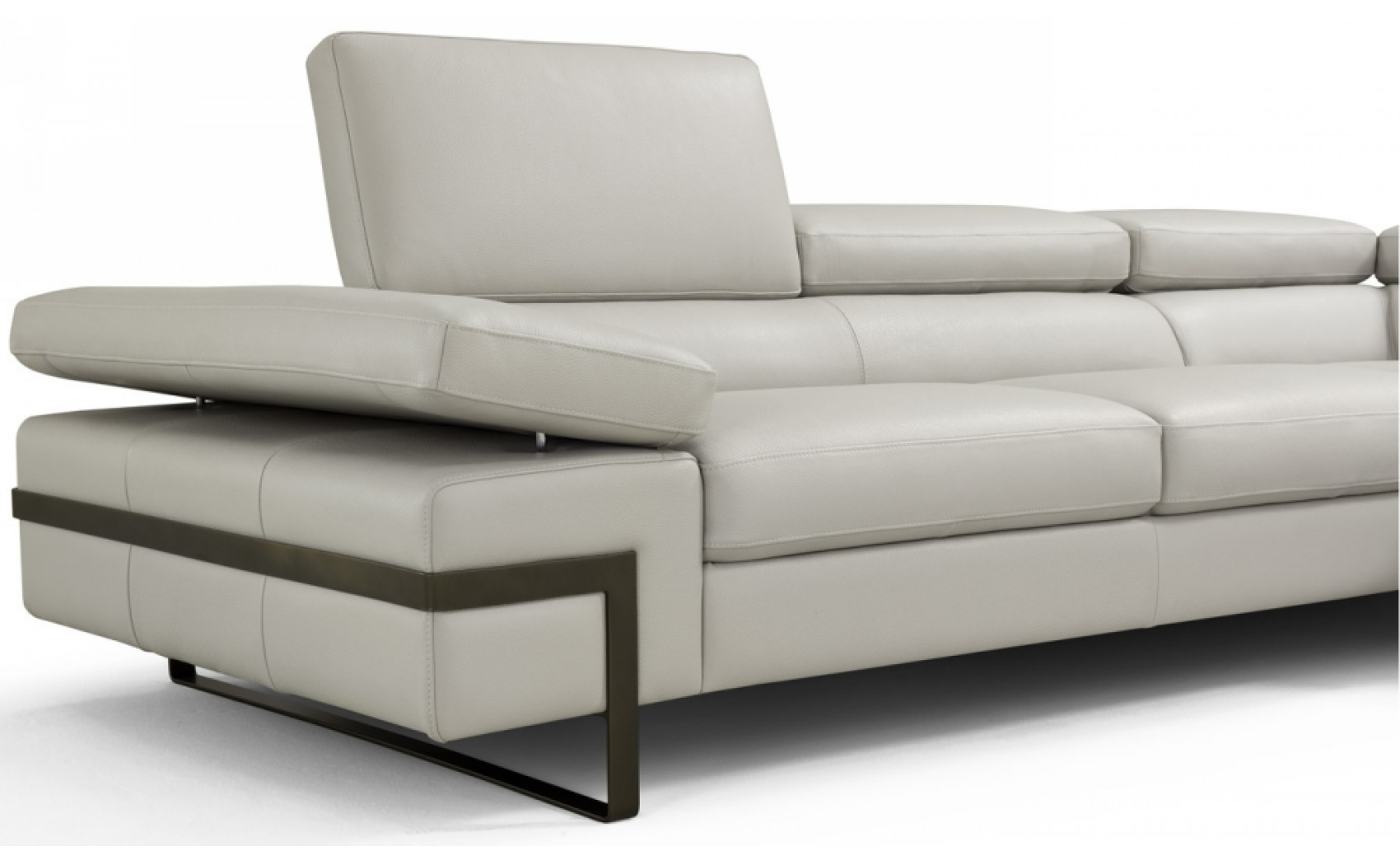 Rimini I867 Leather Sectional Light Grey J&M Furniture